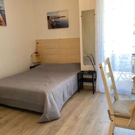 Daire Renove Avec Balcon, Proche Parc, Wifi, Lave-linge, - Fr-1-553-233 Balaruc-les-Bains