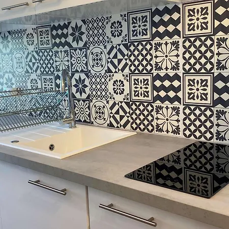 شقة Renove Avec Balcon, Proche Parc, Wifi, Lave-linge, - Fr-1-553-233 بالاروك ليه بان